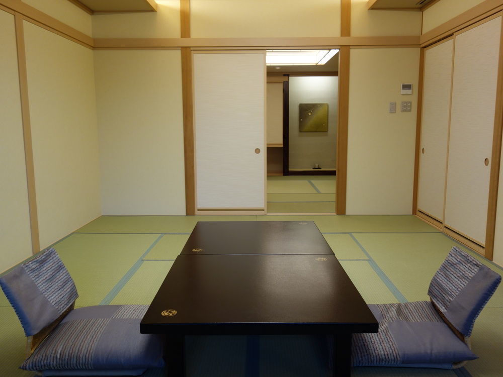 Hotel Fujikawaguchiko Onsen Konanso Exteriér fotografie A traditional Japanese room with tatami flooring